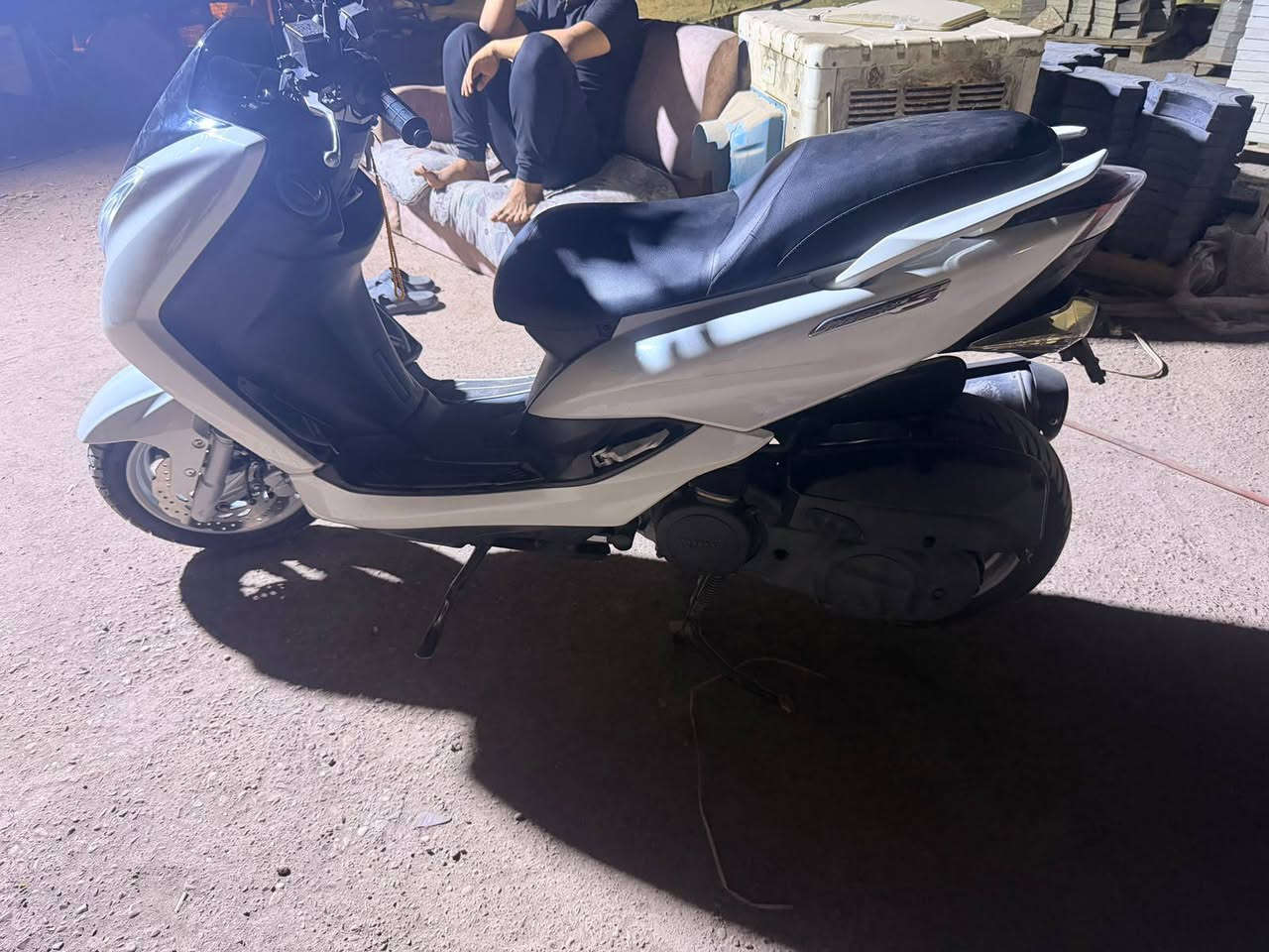 ماجسته S  حديثه فول مواصفات
كفاله عامه دراجه جديده امعنه الكلمه ماشيه عشرة آلاف يعني زيرو بعده  سعرهة 16وبيهة مجال متوازي علة فلوس واريد ابيعهة رقم *********** متواجد وتساب
