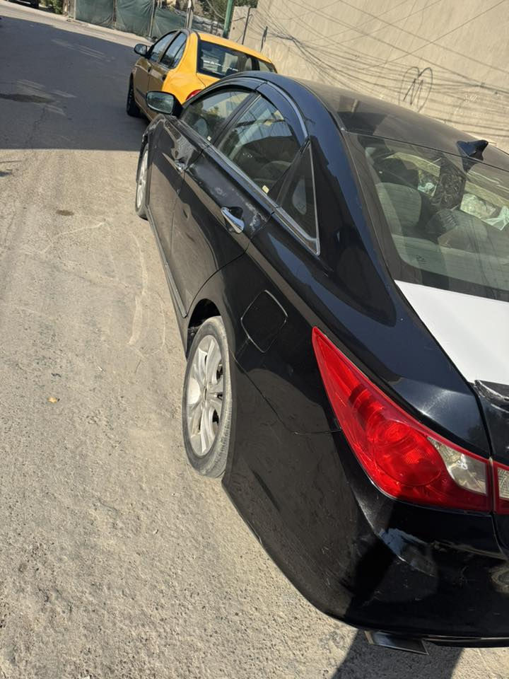 سوناتا امريكي 2011 مضلع
دواخل نظيفة 
كهربائيات شغالة كلهن
تحكم ستيرن شفتات
كامره خلفية
شاشة ذكية بلوتوث
تبريد شغال
كير ومحرك مكفول
حادث السياره جاملغ امامي
من امريكا
السياره بيها قطع صبغ واني صابغها حزام للجمالية 

مكاني بغداد
واتساب 
***********

السعر 90 
السياره بأسمي تحويل ثاني يوم
