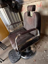 كرسين حلاقة • أربيل