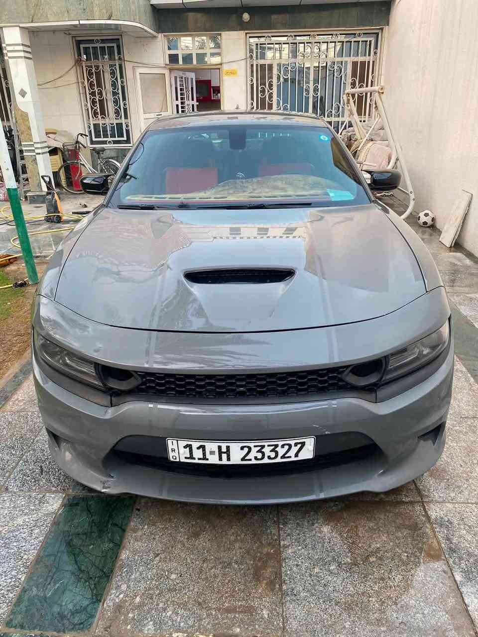 تشارجر 2018 Rt5700
السيارة ناقصهة دوشمة و حدادية والسيارة بيهة كلير باب السايق ماذاكرة بالصور وباب الراكب تلاونت وية الجاملغ يعني السيارة تنحسب اربع قطع بس قطعتين مامضروبات بس كلير ووحدة تلاونت وباقي التفاصيل موجودة بالصور وسعرهة 165 وبيهة مجال للشراي تواصل ماسنجر او واتساب (***********)
