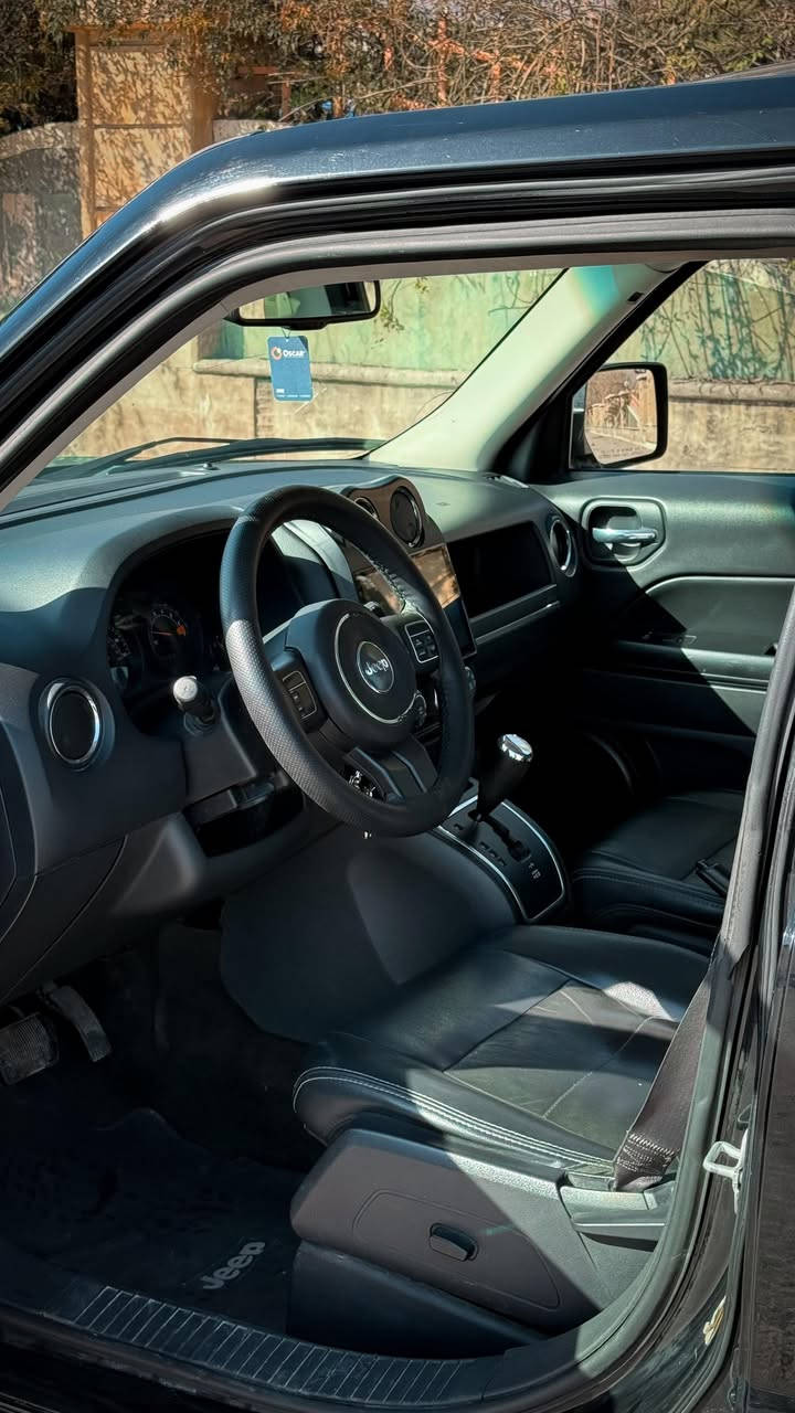 جێپ پاتریۆت مۆدێل 2016 قەپات مواصەفات
مەکینە گەورە 2.4 دەبڵ ئەکسل
سڵایت دژە خلیسک Abs
دەبڵ گێر کوشن جڵد کوشن هیتەر
ئاوێنە هیتەر سوکان ڤۆلێۆم شەغال 
شاشە ئایپاد کامێرا توڵی سەقف لایت ئۆتۆ
دوو پارچە و قەپاغ سندووق بۆیاغە

سعر : داوای بکە لە کۆمێنت بکە لە کۆمێنت ڕاستەوخۆ بۆت دێت 🤖 

بەتانەی لای سەکن لە پەرچ بۆ پەرچ گۆڕدراوە بە بیلادی خۆی
سەنەوی نوێ نەکراوەتەوە
87 کم ڕۆشتووە

شوێن:  ڕانیە
بۆ زانیاری زیاتر پەیوەندی بکە بە خاوەنی 

***********
***********
