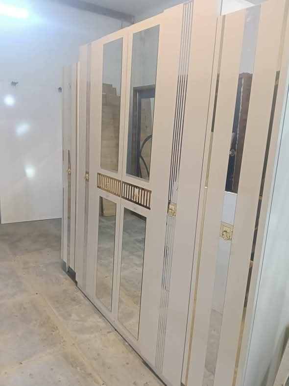 غرفة نوم مستعملة🇹🇷
 نضافة 95 ٪💯فول نضافه
عدد القطع /5
نضام /ابؤاب💢
سعرها/475/500💸
شد ونقل داخل بغداد مجاني🚛
يوجود توصيل محافضات 🚛


**إذا كنت صاحب هذا الإعلان وتريد حذفه لأي سبب، رجاءا أرسل رسالة إلى الدعم الفني**