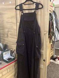 ملابس • اي وحدة