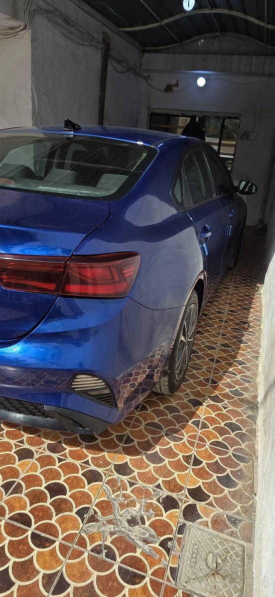 السلام عليكم فورتي LX موديل 2024 رقم بغداد انكليزي بسمي تحويل ثاني يوم وارد امريكي ضرر ماله جنطه وجامرلغ الخلفي اليمنه واليسره بارد بدون دواخل بدون ايرباك سونار ماله موجود باقي سياره مكفول ليبل واحد  ماشيه 42 الف ميل نص موصفات فول تحكم ستيرن رادار
السعر 148 وبيه مجال جدا بسيط مكاني ديالى بعقوية 
للاستفسار ***********
