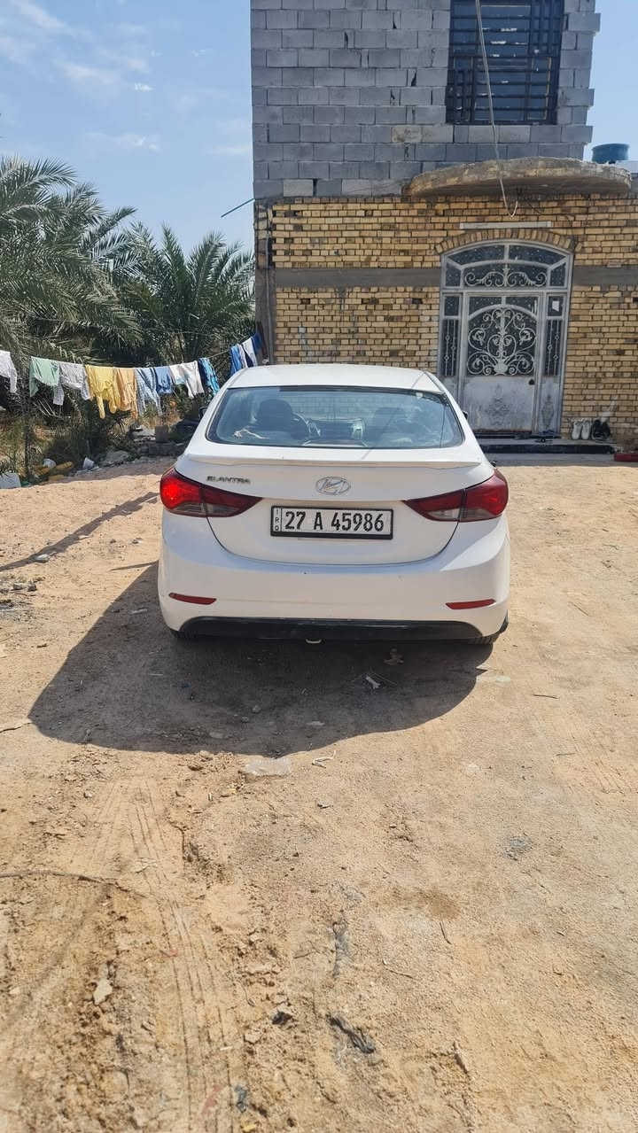 سلام عليكم....
النترا خليجي موديل 2015 
مكينة 1600 نظام ايكو اقتصادي 

بيها ضربه بالجاملغ الخلفي بدون دواخل ومصبوغة عام اثر جراد  الباقي مكفول لفل واحد ماكو تبديل 

 رقم ذي قار انكليزي بأسمي تريد وكاله تريد تحويل اداورلك ثاني يوم 

 مكينة وكير حلوات ما مفتوحات سلف باتري جديد قبل اسبوع شادة  دينمو تبريد تدفئة راديتر السيارة مسويلها ادامه 

حدادية جديدة طوبه تخم تاير 

السعر : 90 وبيها مجال 
مكاني : البصرة ابي الخصيب مشيجيجه شارع ابو الحمد للتواصل رقم الهاتف  ***********   /////    ***********
