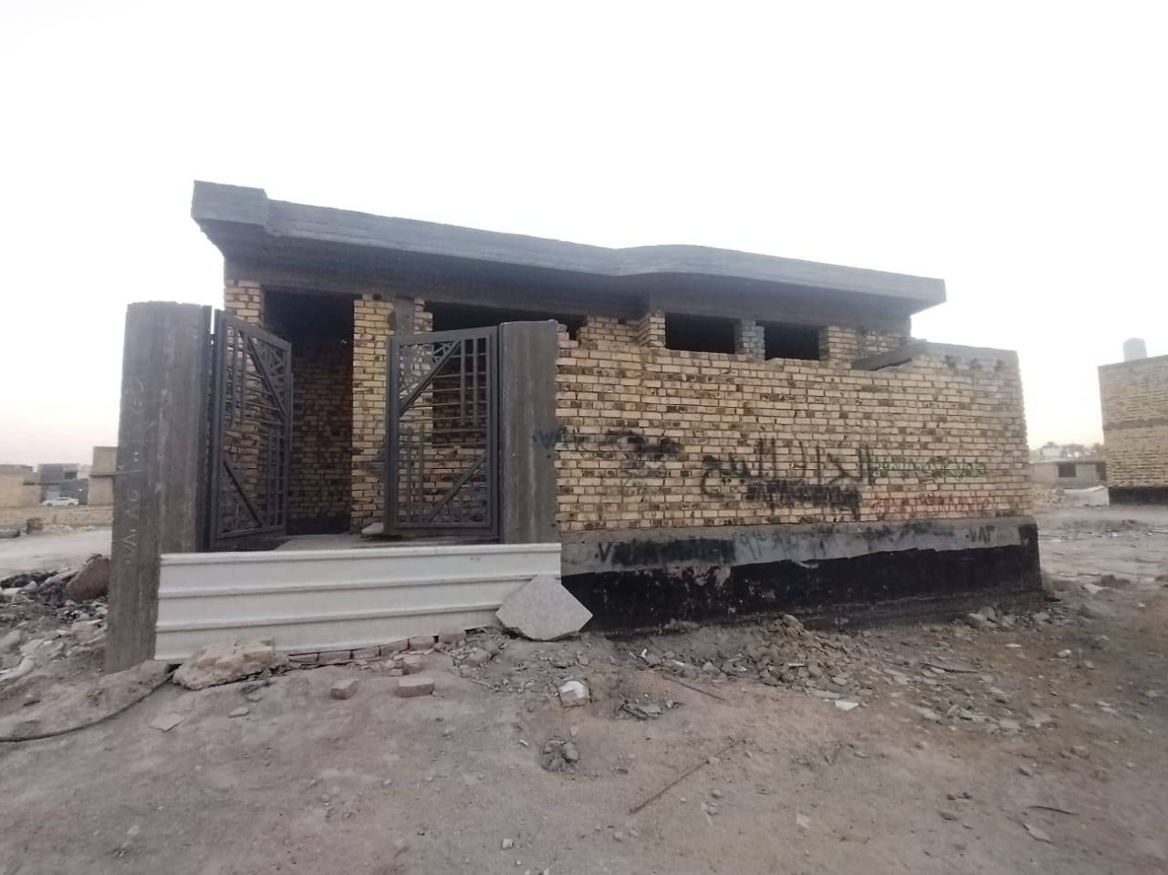 سلام عليكم هيكل مسكوف 100م الأ 10×10واصلها مي يعني ساحبين مكانها حلة محيزم الرابعة سند 25زراعي 
مجاري مجهز بواري وبواري مي جاهزة دفن مثل ماواضح السعر 45بي مجال بسيط جدا اخوان ‏‪0781 273 5293‬‏مكلف بالنشر السعر قفله على الرقم
