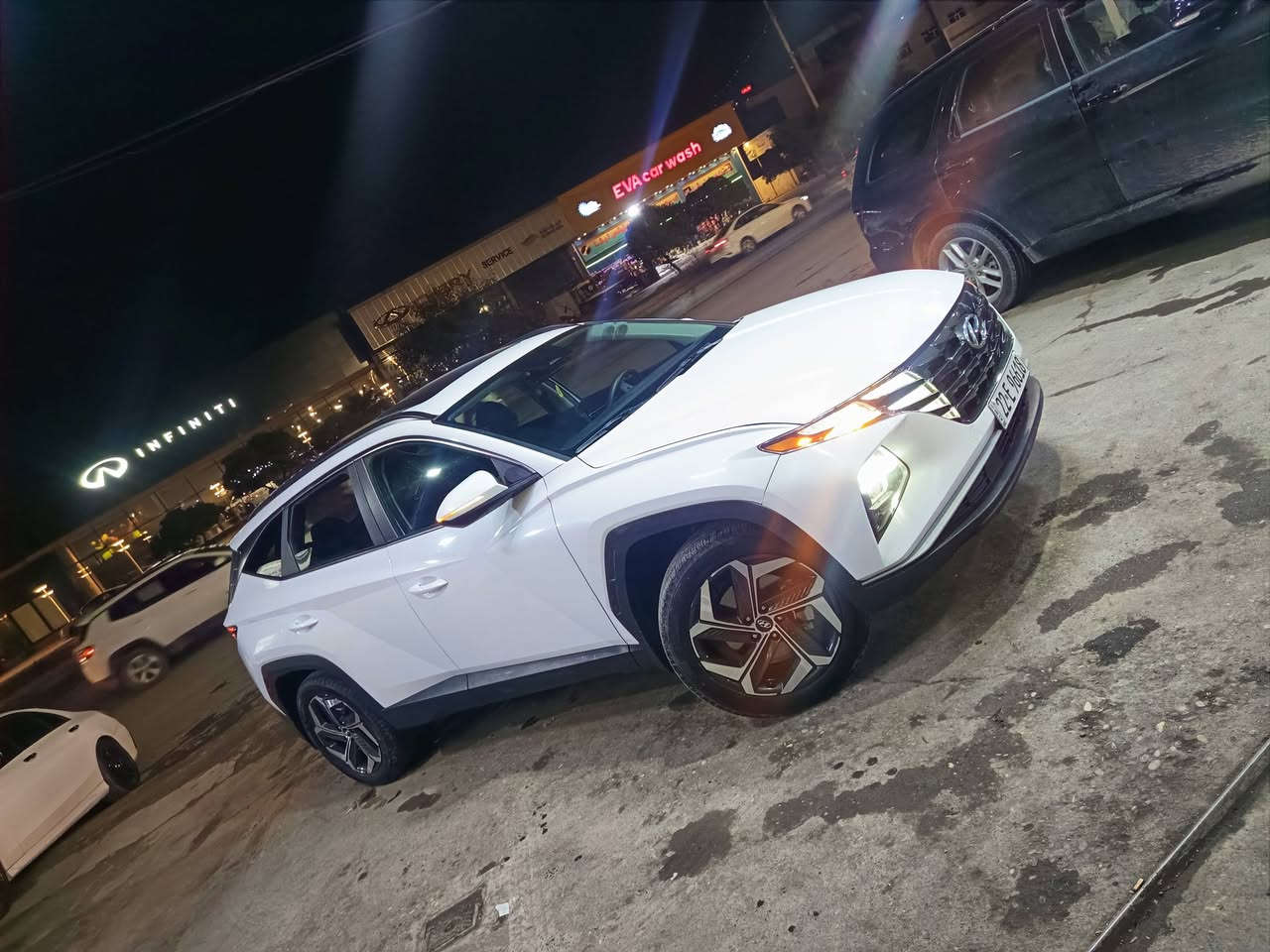 سلام عليكم توسان امريكي فول مواصفات موديل 2022بيه قطعتين بنيد كلير وجملغ الامامي بدون داخل شراط مكينه 2500ماشيه 65الف ابيع او مراوس حسب الاقناعه مكان الحله الحمزه الغربي تواصل ***********
