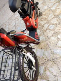 بايسكل حجم 20.نضيف جدا فول مواصفات خمس بطاريات.السعر 385 الف بايسكل جد...