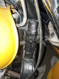 كلك بدون أوراق السعر 500 وبيها مجال شاصي بيه لحيم مكينه نضيفه سرعه خير...