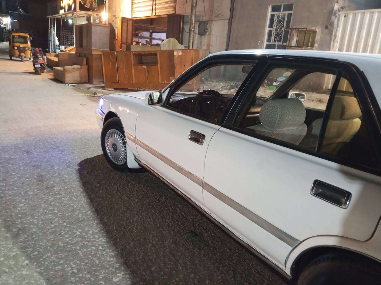 السلام عليكم 
مارك كربلائي للبيع موديل ١٩٩١
رقم كربلاء أنگليزي السياره مكفوله من الگصه والنقل الجثه والضربه القويه التبريد شغال تخم تاير جديد السياره ما عايزه شي  ٥٨ وبيه مجال بسيط غير متواجد على الأنترنيت الشراي يتصل على رقم الهاتف *********** 
العنوان نجف ناحية الحيدريه.
