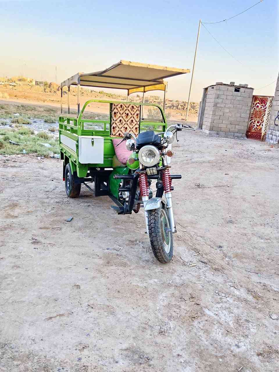 السلام عليكم شباب ستوته للبيع نيفان اوراق اصولي  موديل 14 كفاله عامه مكينه وشاصي وبنيد مكينه جديده كهربائيات شغاله نقرا سلف ستوته حلوه مالت بيت مع السقيفه السعر مليون و750 وبيها مجال الشراي عنوان بصره گرمه علي رقم الهاتف ***********
