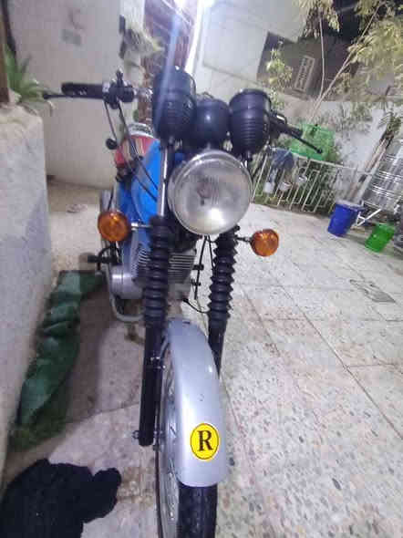 اسلام عليكم ماطور 82 داينمه وارميجر سايس 2 رون عداد شغاله مكينه خرسه تخم اشاير اصليه جاملغات المانيه تايرات جدد ابيع بدون مكاني طويريج سعره مليونين وربع ***********
