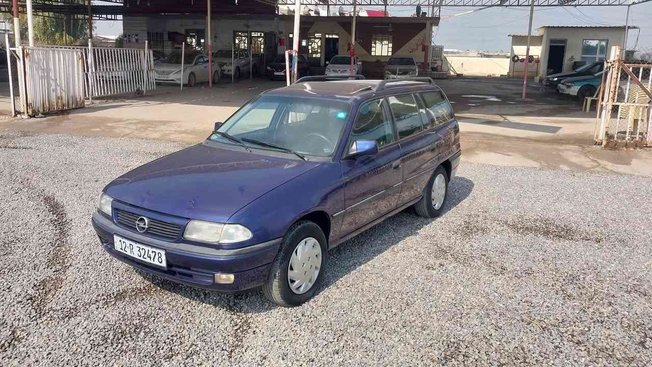 الهم صلي على محمد واله محمد
اوبل استرا موديل 94 
حجم 16 مجول كير عادي 
رقم مسطر وهزه سنويه كله جديد لحد 2030 وبسمي
 كابون بانزين بيها 
محرك كير صدر امامي خلفي كله جديد جاهز مجهز 
صبخ جملغات الخلفي والسقف فقط بخ جماليه بدون معجون
الباقي شرط على فحص
عنوان موصل برطله 
الشراي يتصل على رقم
***********
***********
