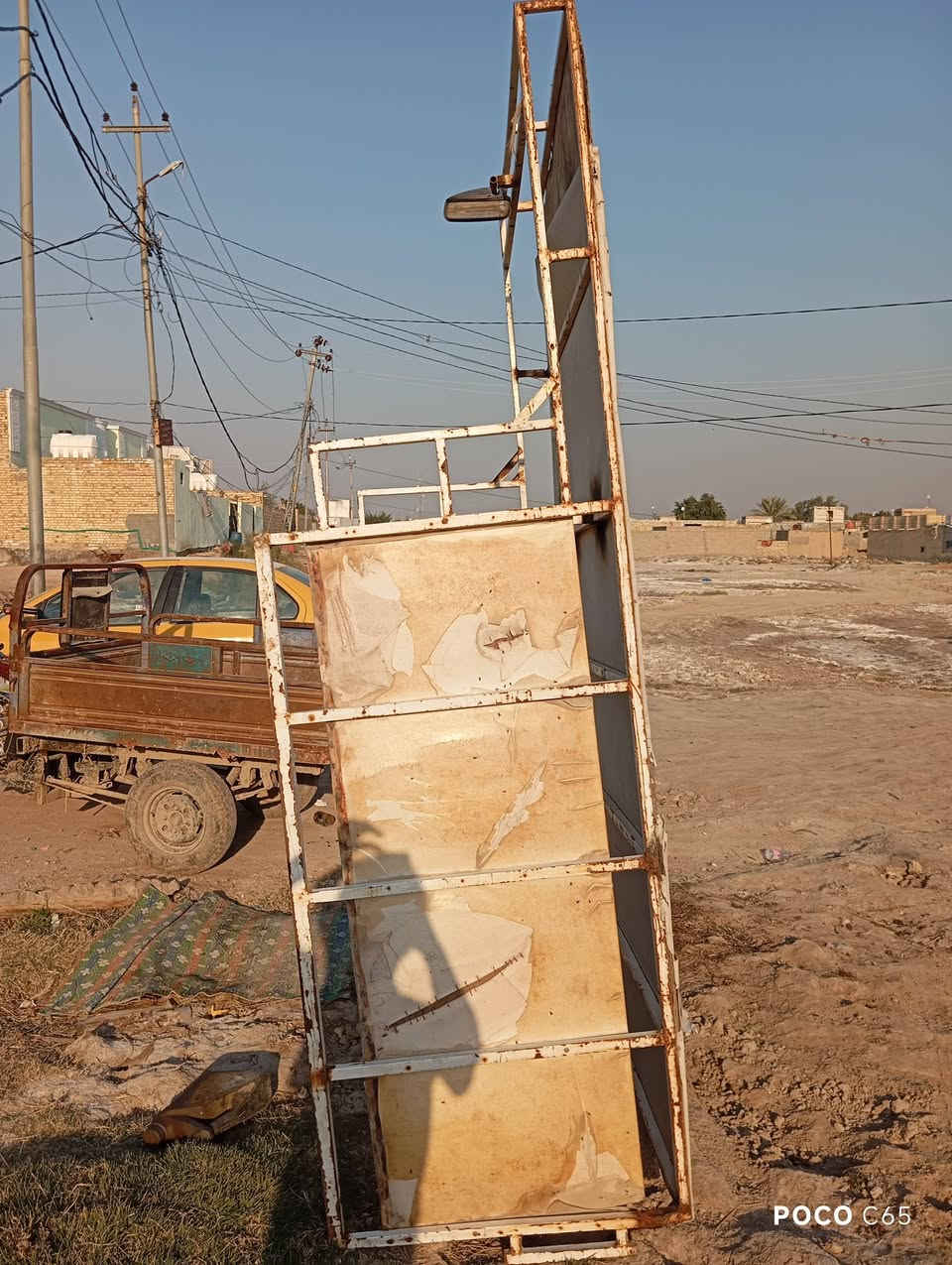 السلام عليكم هذا المحجر للبيع على التواصل *********** او خاص
