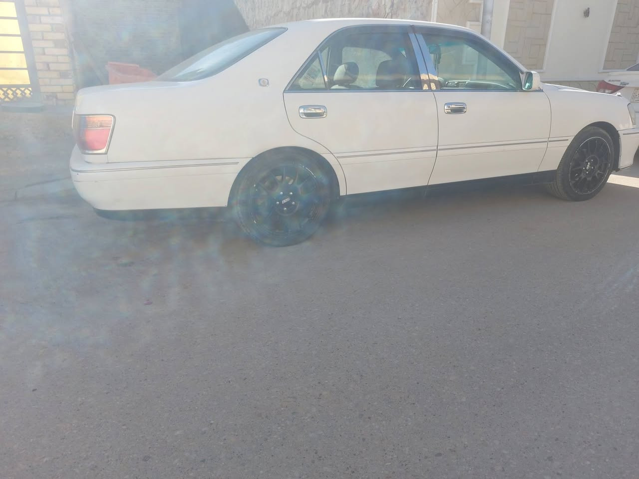 سلام عليكم سياره للبيع ملكه دوات بيه رقم وسنويه جديده ماشيه ١٧٠ بيع ومراوس سياره نتره و سوناته مكان العماره  ***********
