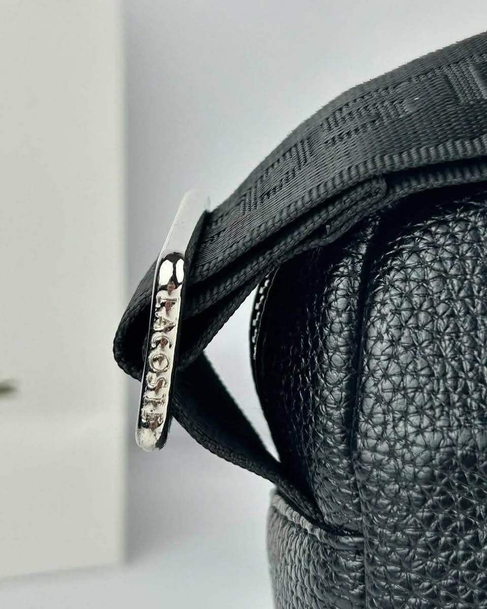 Lacoste

شنط هاند وكورس. لاكوست 
ميرور سيم اورجينال 
بكل الاختام


**إذا كنت صاحب هذا الإعلان وتريد حذفه لأي سبب، رجاءا أرسل رسالة إلى الدعم الفني**