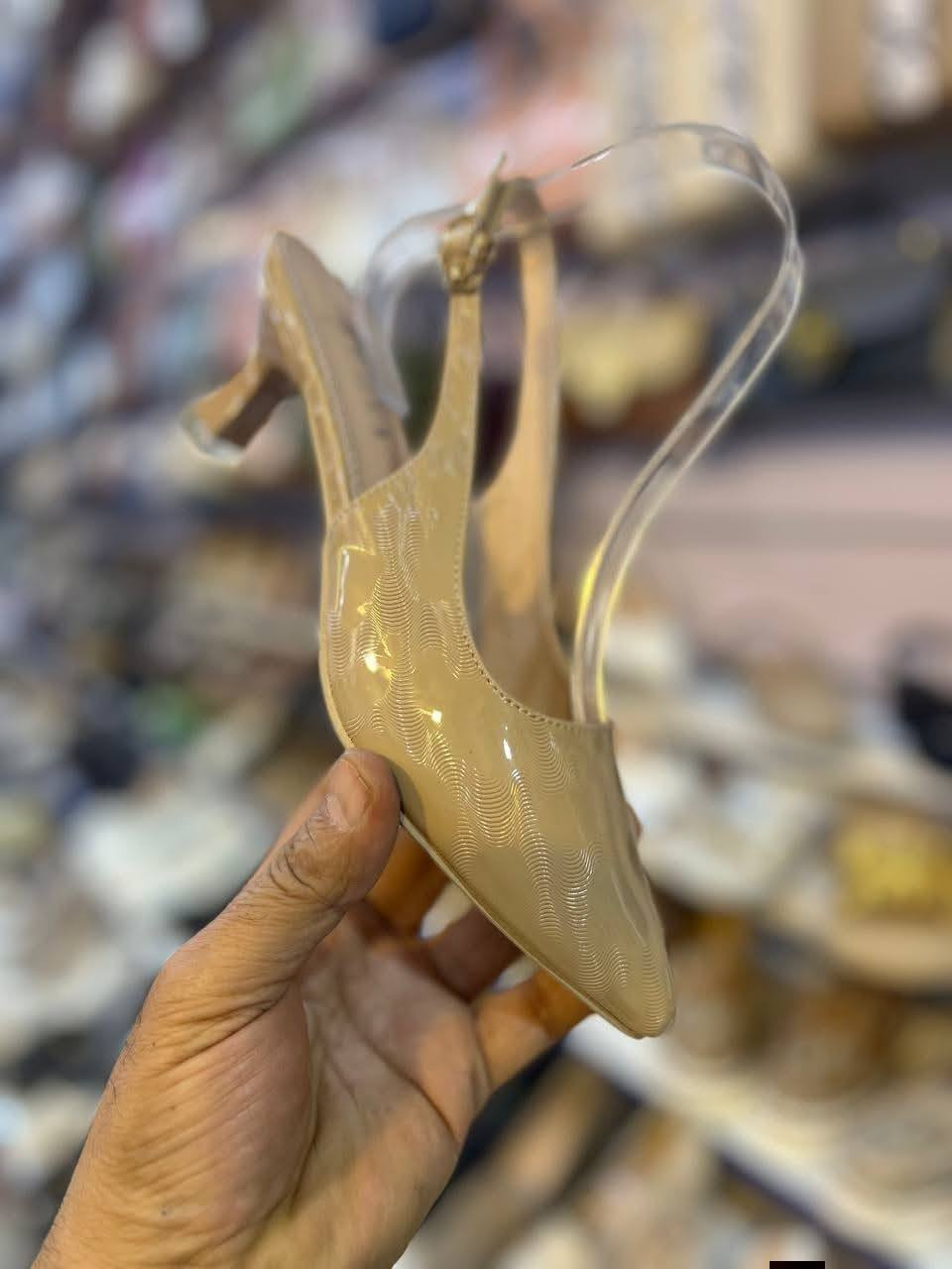 مساء الخير .... .وفرنا لكم .. 🍋🍋🍋
 كعب جلد  بسمار 4 سم  اناقه و خفيف و  مميز و انيق ....
سعر ب15  الاف 
القياسات  37-38-39-40-41
الالوان اسود بيجي نيلي كاكي
  العنوان : كوت / شارع الهورة / معرض الرواق  يوجد خدمة توصيل لكافة محافظات العراق 😍 واتساب *********** __*********** الجمال 🌹الأناقة 🌹 البساطة 🌹النزاكة 😁

#اكسبلور #اكسبلور_فولو_ي_حلو🔥😴_ي_عمري #اكسبلور_فولو_شوفو_البوستات_الي_قبل_راح_تعجبكم دهل اوران, واسط
