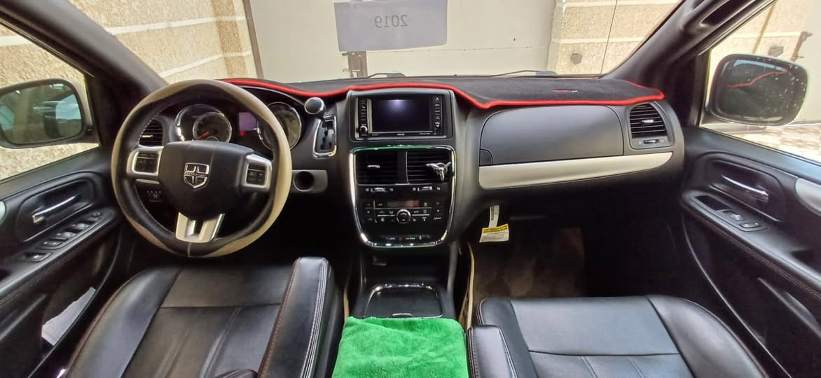 سلام وعليكم دوج كرفان موديل ٢٠١٩ جي تي فول موصفات  رقم سليمانيه مميز  صور ظرر بالمنشور  رقم الهاتف ***********
