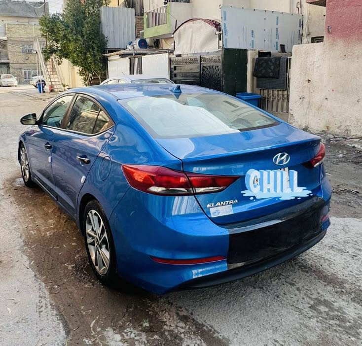 السلام عليكم
للبيع هونداي انترا 

وارد امريكي 

موديل 2018 

رقم بغداد باسمي 

ماشية 90 

حادث خفيف كلش طخه بين الباب واجاملغ خلفي بدون تبديل 

صور حادث بمنشور 

بدون دواخل كفاله 

ليبل واحد 

محرك الفين دوش 

مكان سيارة بغداد 

سعر 118 وبيه مجال 

رقم تلفون ***********
