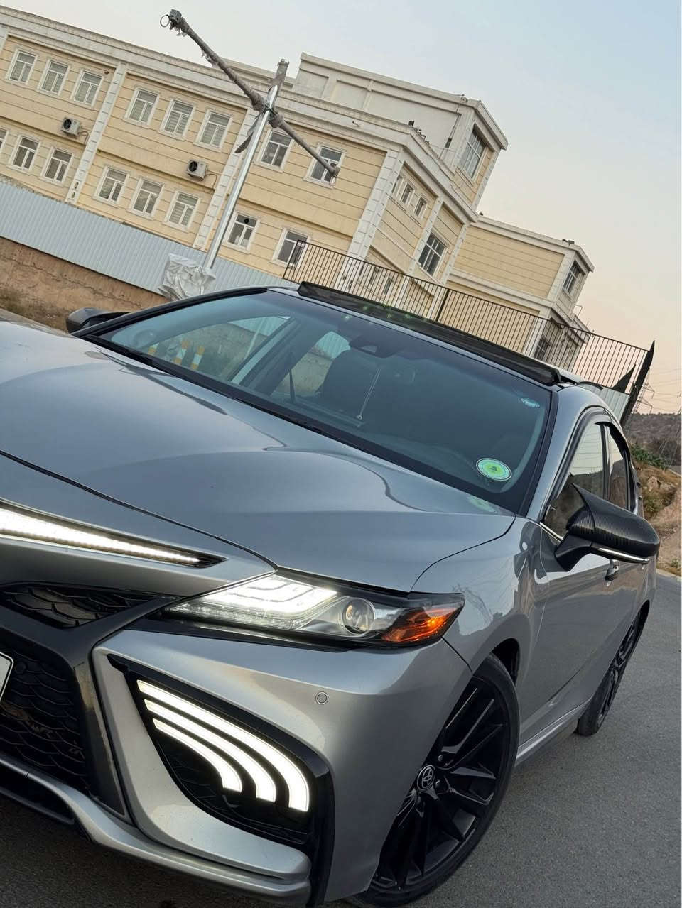 كامري ٢٠٢٢ فول فول بي ايرباك بي داخلي دعما وي خفيفه بوند صبغ جملغ تبديل بانوراما داتاشو شاشه و سماعه jbl ٥ كاميره كوشن تبريد هيته ر جلد فه تل حه ساس و رادار كيرو محرك افلون ٦بستن بشه رتن ٥٠ هزارا جوي رقم سنوي جديد سعر ٢٢٣ و مجال رقم تلفون *********** تبديل ژي هه يه دهوك, العراق
