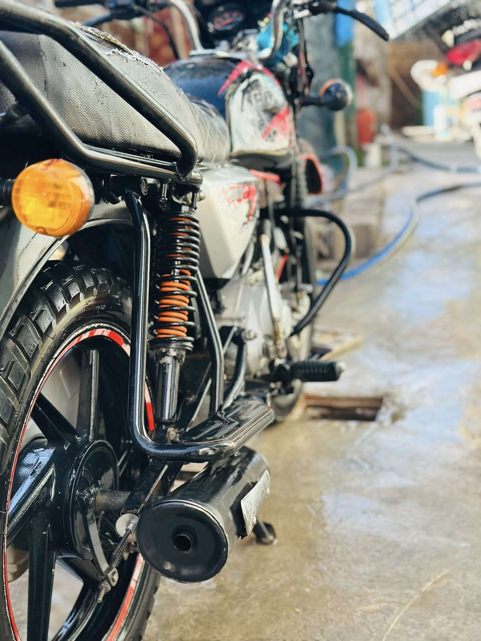 بوكسر جبلي ٢٠٢١ للبيع مكفول من كلشي اوراق اصولية مكينة ما مفتوحة ما مكلوب دراجة انطيهة عل ضمان السعر ١١٥٠ او بي مجال مكاني ديالى المقدادية ابو صيدا ***********
