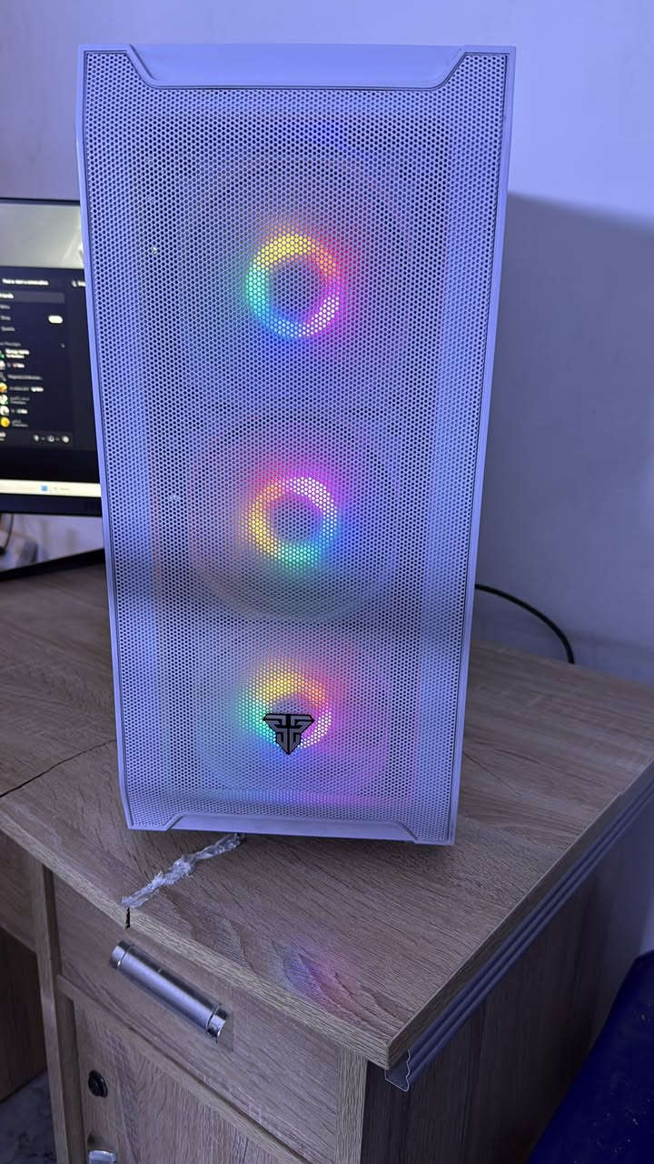 السلام عليكم  pcللبيع  المواصفاتGEFORCE RTX3050
MEMORY 16GB DDR4
Intel(R) Core(TM) i5-10400F CPU 6 core
GAMMAXXL240
B460M DS3H V2
POWER SUPPLY 650W
SSD-111
HDD-930السعر750الف


**إذا كنت صاحب هذا الإعلان وتريد حذفه لأي سبب، رجاءا أرسل رسالة إلى الدعم الفني**