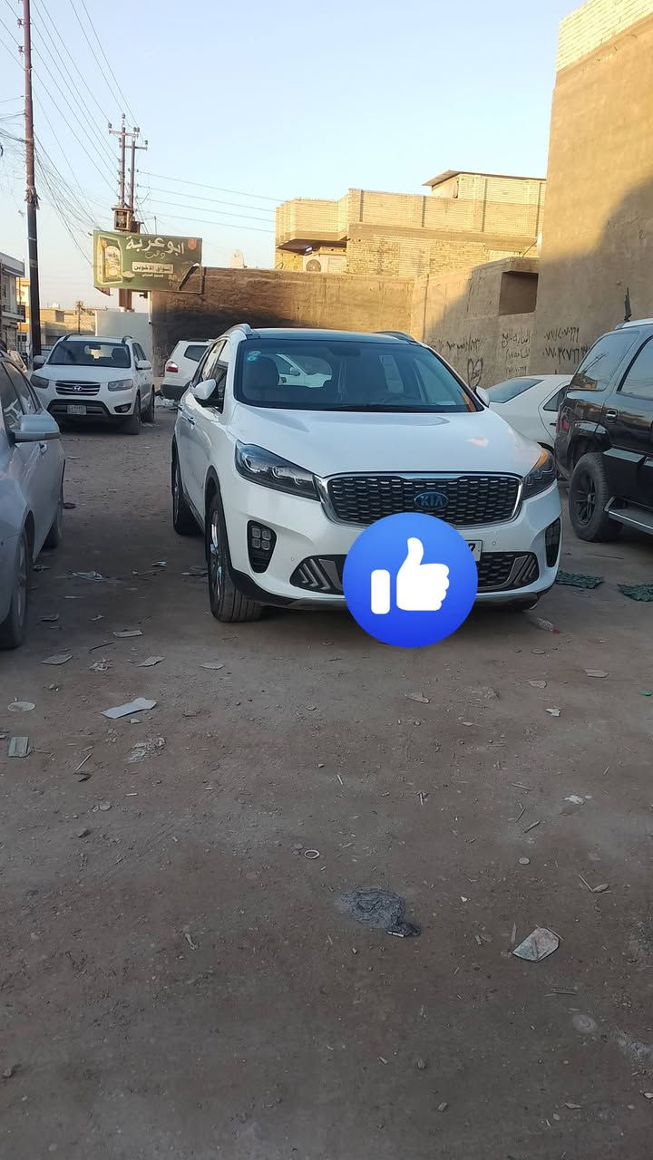 سورنتو  2020 خليجي  بيه بارد بالصندوك والباب الخلفي عكس السائق  بانورامه 6 سلندر بأسمي  ***********
