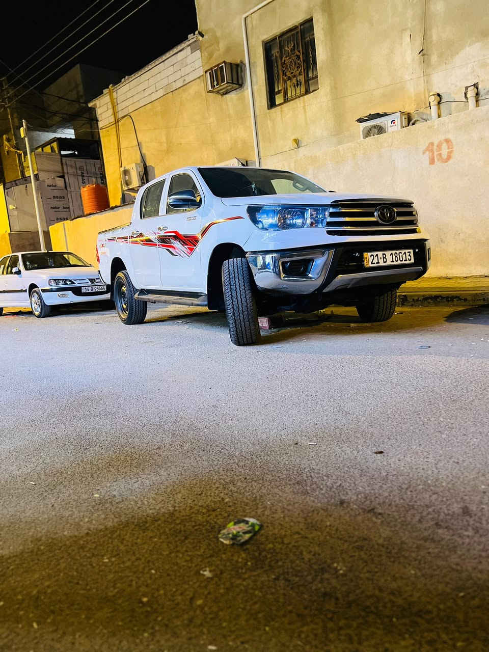 سلام عليكم 
هايلوكس مديل 20 اصل ادوات
بيها صبغ حزام فقط بدون ضربه 
مكفوله من الكص بدي وشاصي مكفول من الكص 
السياره جاهزه مناقصها اي شي 
السعر 145 وبيها مجال 
للاستفسار ***********@
