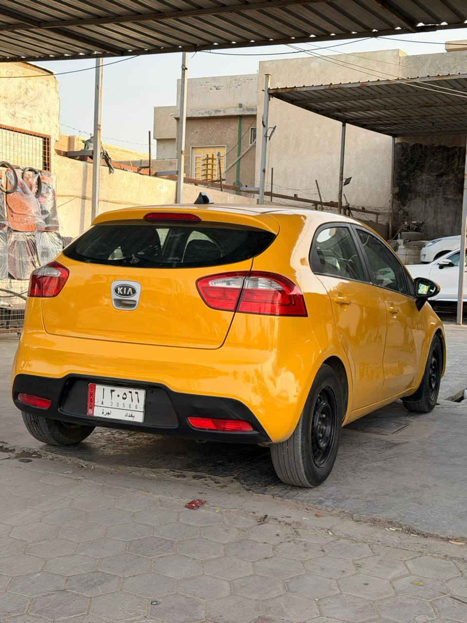 السلام عليكم أخوتي
موجود كيا ريو موديل 2012
السيارة تعميرها كلش جيد، صبغ تجميلي فقط
المكينه صدر، التبريد خير من الله
السيارة نظيفة وجاهزة
السعر: 77 بيه مجال
مكاني بغداد
اني بالخدمة
📞 ***********
📞 ***********
