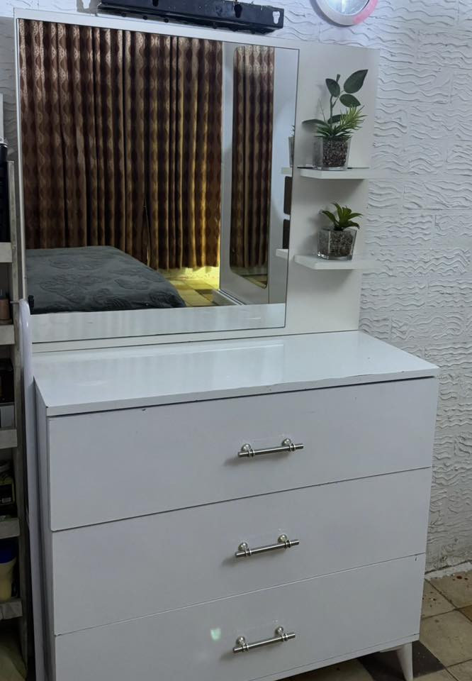 غرفه تركيه سلايت  خمس قطع نضيفه حيل سعره400 داخل منطقه بغداد جديده رقم التواصل ‭٠٧٧٦ ٧٣٢ ١٥٨٣‬
