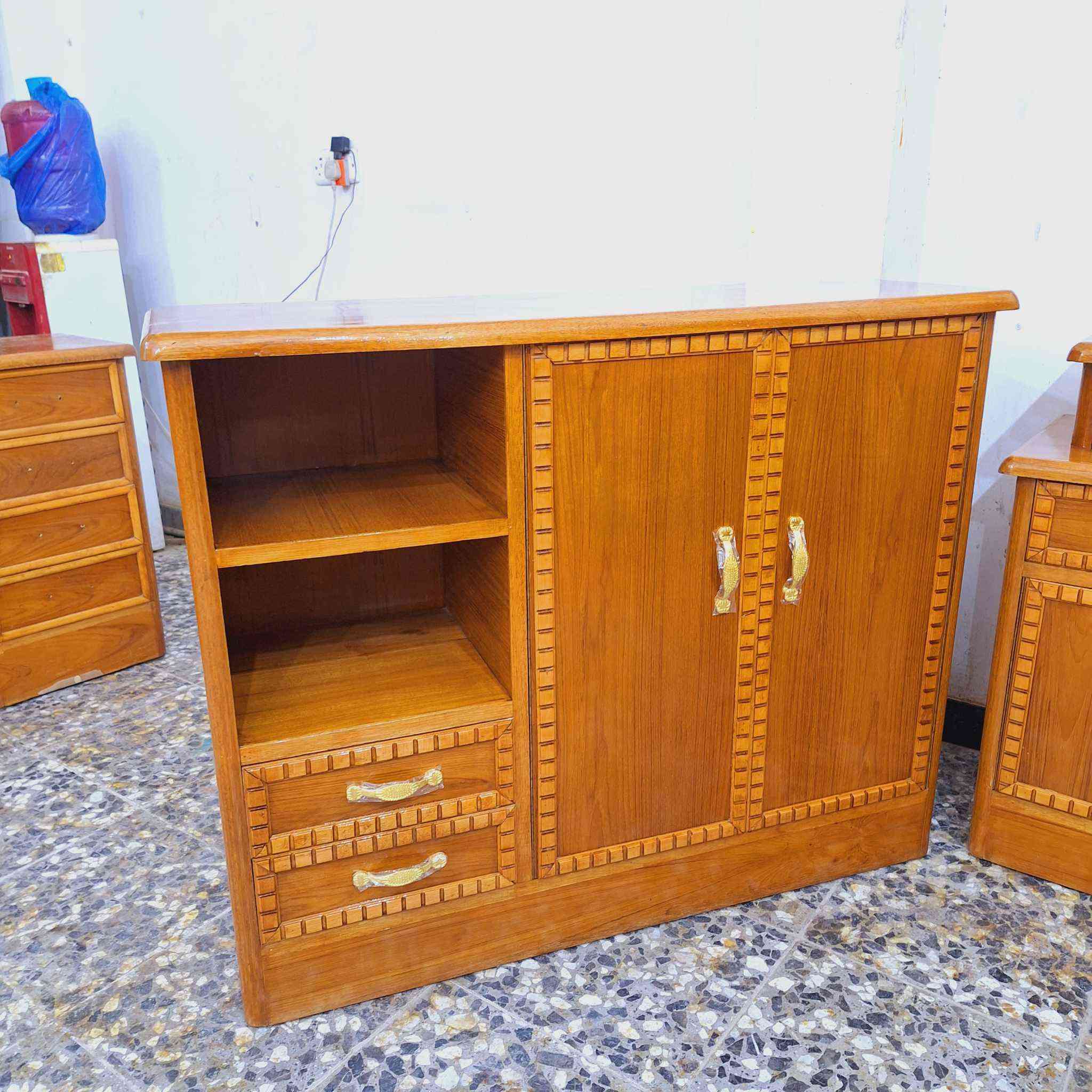 شنوووو اليوم فخامه عيني جبتلكم📢📢👌👌💥الحجز الأولوية بمراسلة 💭 
غرفه ست ابواب ملحق داخل خارج صاج غرفه تفصال درجه اولى الدنك كلهة عضم جاوي القاعده والسكف بلوك صاج الضهر جرجوبه برغي غرفه ثقيله جدآ
توصيل بغداد مجاني محافظات بكروه عنوان البلديات 💥🚛
‏‪+964 777 483 6138‬‏
