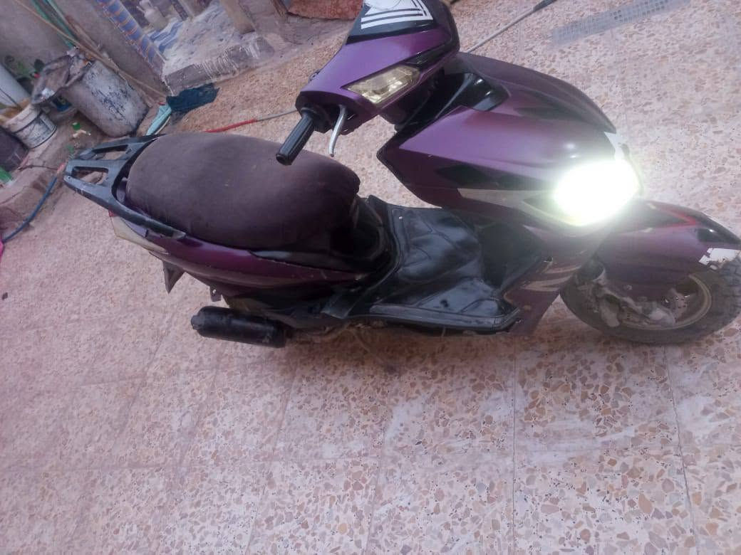 السلام عليكم البيع سكنس سرعه  140مكينه مكفوله كهربائيات كله شغاله شلعه ومعدل فول السعر. 200وبيه مجال الشراي العنوان كربلاء مكلف بنشر خابر عرقم الموجود ***********يوجد وتساب
