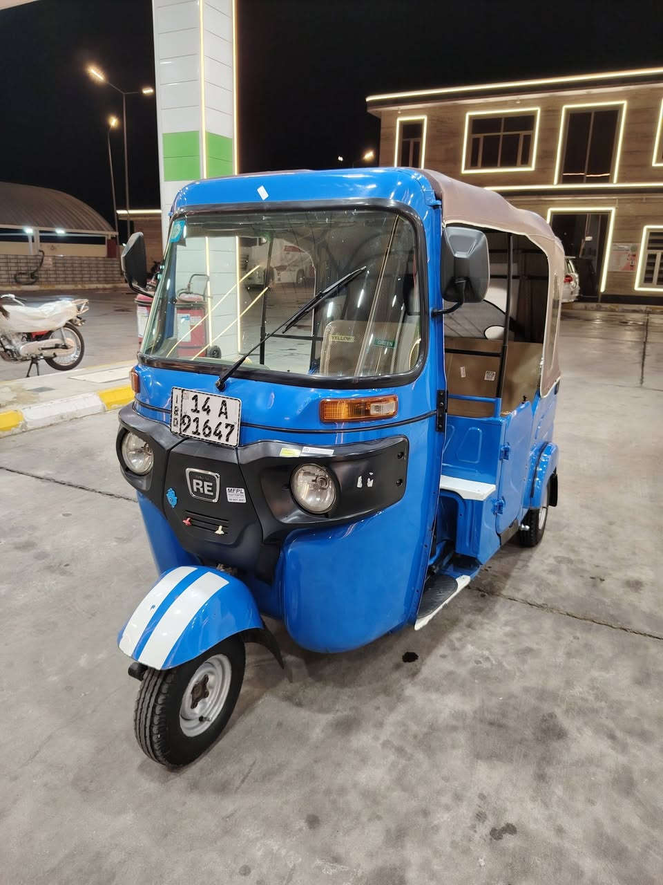 سلام عليكم تكتك البيع مكفوله موديل 22 شهر 10 مرقم سعر 9200 مكان ميسان المجر الكبير هاذ رقمي ***********
