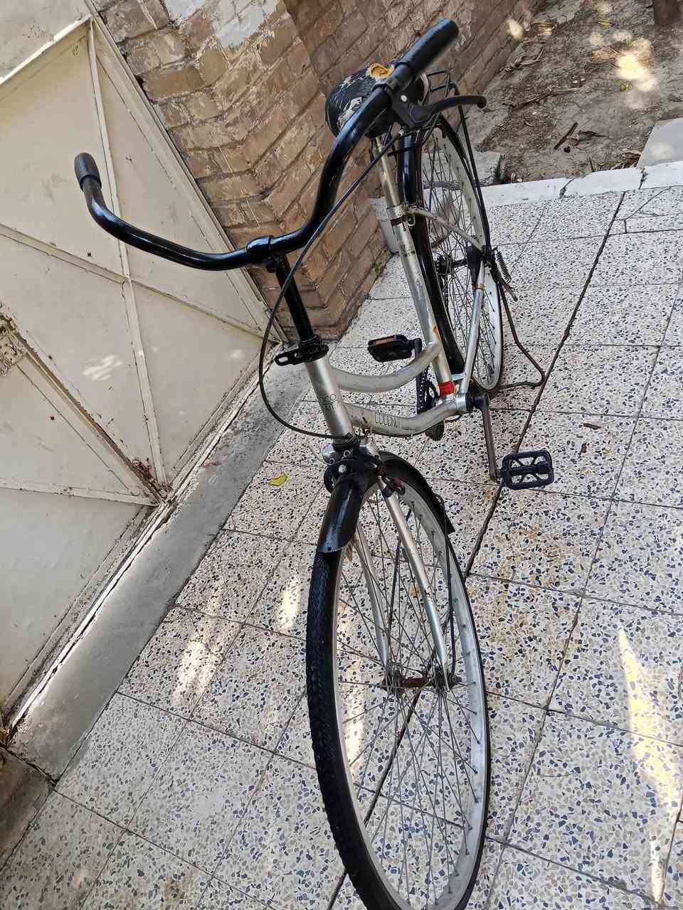 🚲 بايسكلات للبيع في كركوك 🚲
متوفر 3 بايسكلات نظيفة وجاهزة للاستخدام:
روكي | حجم 24 | لون أزرق
ياباني | حجم 26 | لون رصاصي
ياباني | حجم 27 | لون رصاصي
📍 الموقع: كركوك
💵 السعر: خاص (راسلني وتدلل)
للاستفسار والشراء، يرجى المراسلة على الخاص 📥


**إذا كنت صاحب هذا الإعلان وتريد حذفه لأي سبب، رجاءا أرسل رسالة إلى الدعم الفني**