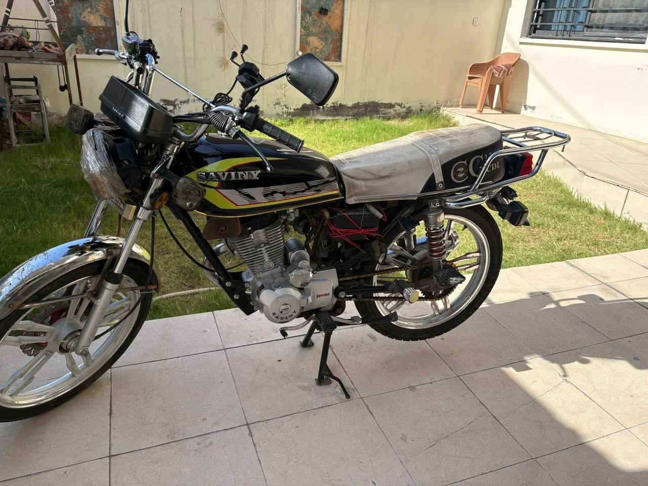 دراجه للبيع SAVINY 150
السعر 600.000وبيه مجال 
مكاني بغداد حي الجامعه 
‏***********
