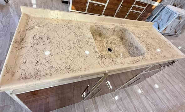 كاونترات مطبخ جاهزة بتصاميم أنيقة وجودة عالية 💎

مباشرة من المعرض إلى بيتك 🏡✨

📦 نقدم لك كاونتر مطبخ مكوّن من 3 قطع عملية:
✅ قاعدة أرضية بطول 3 متر
✅ خزائن علوية بطول 3 متر
✅ سنك (حوض جلي) بطول 1.5 متر 🧼

💥 متوفرة الآن للبيع المباشر – جاهزة للتسليم
وإذا تحب تصميم خاص؟ ✨ تكدر تطلب كاونتر بأي لون أو قياس يناسب ذوقك 👌🎨

💵 نظام الدفع: كاش أو أقساط  لحاملي بطاقة الرافدين – اختار اللي يناسبك 🤝

📍 الموقع: مجمع أبو سلطان التجاري – الأنبار / حديثة / شارع النافورة
📞 للاستفسار والحجز: أبو يوسف – ***********

📣 زورونا وخلي مطبخ أحلامك يصير حقيقة 👩‍🍳🛠️
