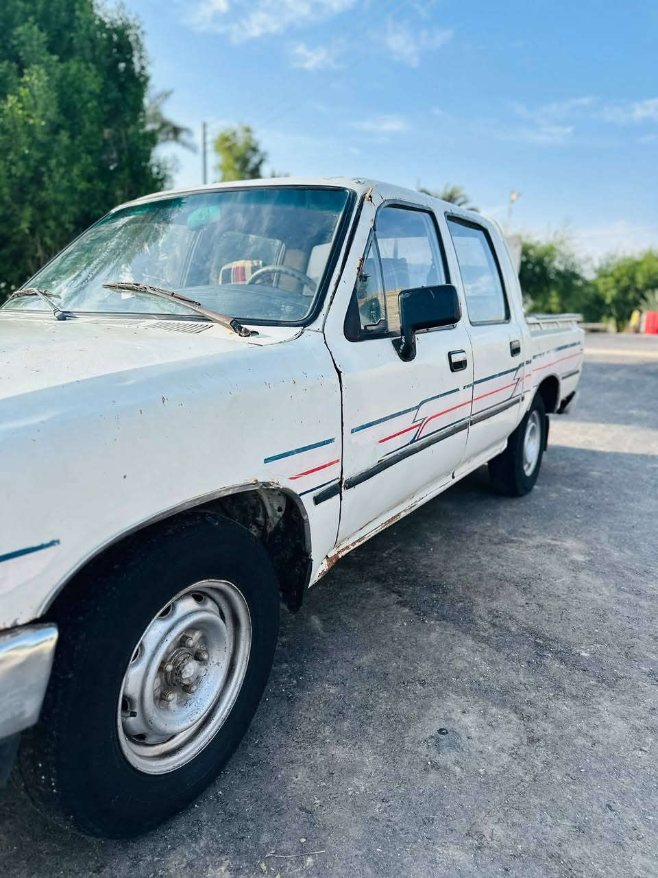 سلام عليكم  سياره بيكم للبيع 90 سيارة كامل مكينه وكير وكهربايات كله شغاله سنويه بعد شهرين تنفذ  ( مكان السيارة الناصريه قظاء الشطره) رجااء ال مو شراي ال يكسرر حلال ال عالم // سعر 40 او بيه مجال ال شراي/(رقم الهاتف ***********) ملاحظة سياره شرط تحويل
