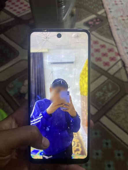 السلام عليكم مبايل انفنكس شاشه كسر خفيف الذاكره 128 فريم بوبجي30 مكان بابل على طريق حله نجف قرب نبي الله ايوب  السعر 125 وبي مجال الارقم الهاتف: ‏‪***********‬‏
