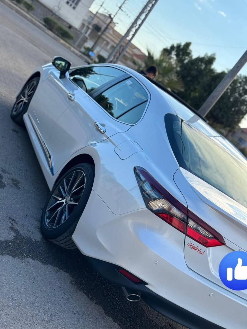 السلام عليكم
كامري هايبرد عبداللطيف موديل 24 

رقم بغداد الرقم الدولي الجديد

فول مواصفات 

بردة 

وبصمة 

كرسي كهرباء 

فتحة

كشنات مغلفة

وبقية المواصفات المعروفة

مكانها 

رمادي

للاستفسار / 

‭0782 651 8608‬

السعر 235 

ماشية 40 الف
