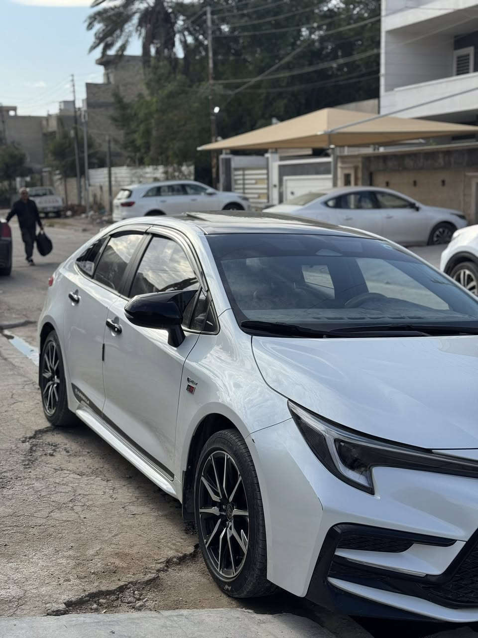 سلام عليكم اخوان كورلا موديل 2024 الشكل s موصفاتها معروفة ماشية 18 سيارة جديدة وحلوة السعر 167 بي شي بسيط 
مكاني بغداد العامرية ***********
