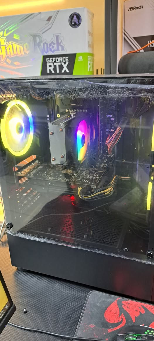 كيس تجميعه للمونتاج والالعاب بمعالج زيون

المعالج Intel Xeon E5-2680 v4

المعالج ١4 كور

الرام 16 كيكا ddr4

المذربورد huananzhi x99-tf

الهاردات ssd 256 gb - hdd 1 tb

كرت الشاشة AMD rx 580 8GB mllse

البور سبلاي 500W

الكيس بي العاب قوية مثل Marvel's Spider-Man 2

سعر الكيس 350 الف رقمي ***********

بغداد شارع الصناعه لايوجد توصيل
