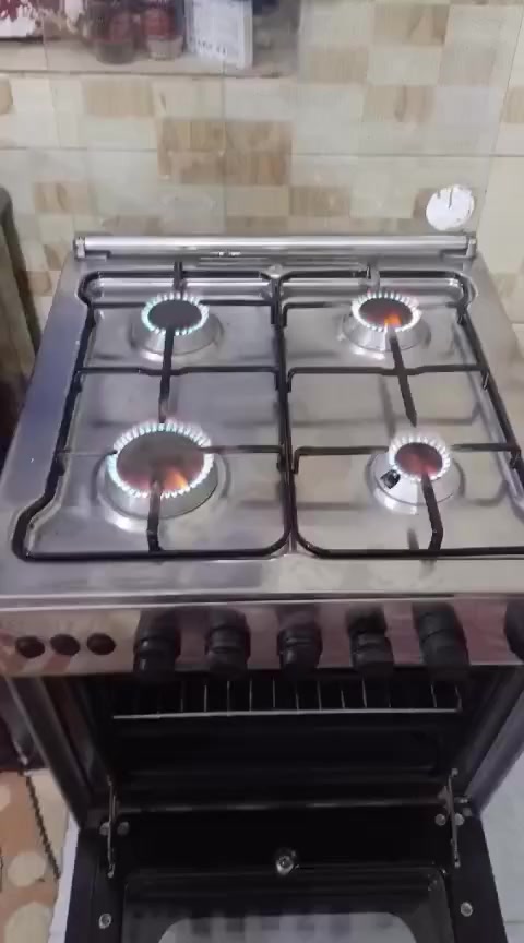 طباخ مصري فرش كدامكم نضافته وشغله مكاني ناحية الصلاحيه شارع الجامع ***********وعندي توصيل تفحص يلا تاخذه
