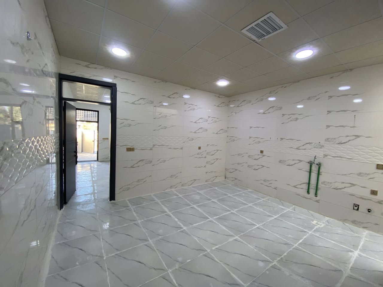 بەلاش بەلاش بەلاش

خانویەكی 100 متری بەردەم چۆڵ
ڕولەسلێمانی كامل كاشی
دەكتی موبەریدە
تازە دروست كراوە
 نرخی زۆر زۆر گونجاوە

خاوەنی لەبەر پێویستی ئەیفرۆشێ

ماڵێ دۆستە

‏‎🟢بۆ زانیاری زیاتر یان زانینی نرخ 
‎پەیوەندی بەم. ژمارانەی خوارەوە بكە
***********📞📞📞☎️
***********📞📞📞☎️

🍂🍂🍂🍂🍂🍂🍂🍂🍂🍂🍂🍂🍂
‏‎یان. سەردانی نوسینگەكەمان بكەن
‏‎كـەلار سـەرجـادەی كـفری

‏🏩‎نزیك نەخۆشخانەی شاری پزیشكی گەرمیانی ئەهلی
‏‎🚘🚘تەنیشت بەنزینخانەی شـار 
‏‎
       نـوسـینـگەی كـوردسـتان

🌹🌹🌹🌹🌹🌹🌹🌹🌹🌹🌹🌹🌹
***********
***********
‏‎بۆنێوەند گیری ڕاستەقینە
