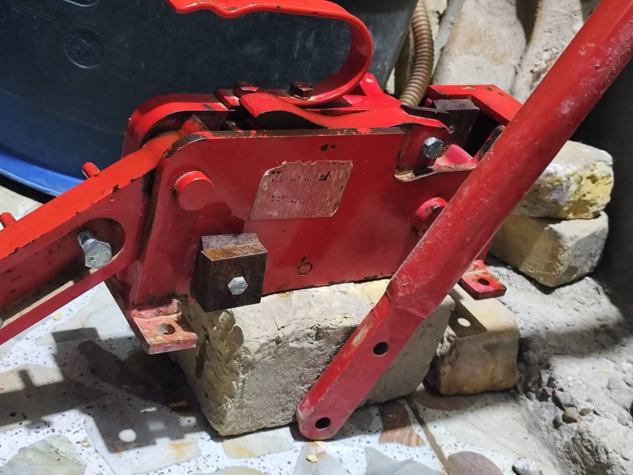 مقص جديد ما مشتغل للبيع السعر 130 قفل المكان بابل هاتف ***********
