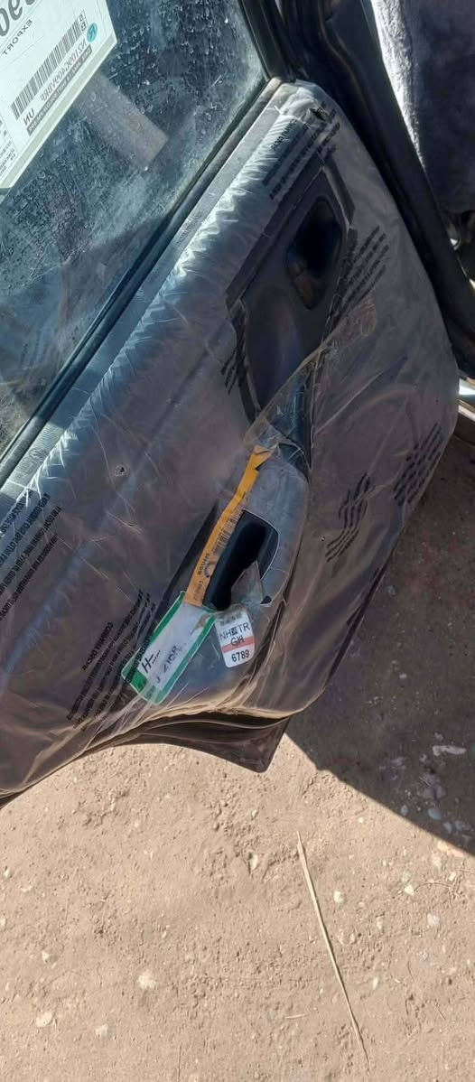 برنس 
نظافه فول 
خياس مابيها 
محرك فول
رقم بغداد مشروع وطني
مراوس 
بسني 
كلشي وسعره 
***********
