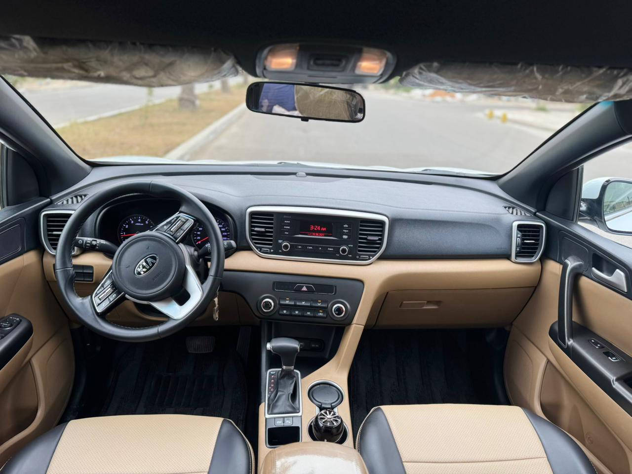 السلام عليكم
سبورتج موديل ٢٠٢٠ خليجي رقم بغداد الجديد ماشيه ٣٦ الف حقيقي عل الفحص مكفوله السياره فقط شخط صغير كد  اصبع السياره جديده وعل ايدنه من الصفر كير محرك صدر كله عل الشركه سويجات وكتلوكات كله ممستعمله وترايه كأنما زيرو مواصفات حساسات ومري كهرباء وتحكمات جهتين وآوامر صوتيه انضمه قياده ايكو ونورمل وسبورت ومحرك ٢٠٠٠ وتبريد امامي وخلفي واشاير بالمري ومري طي السياره جديده بمعنه الكلمه مكانه السيديه سعره ٢١٨ تلفون ***********
