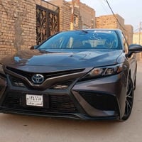 كامري 2024 هايبرد  SE مواصفاتها معروفه  صور الضربه موجوده بالمنشور  مر...