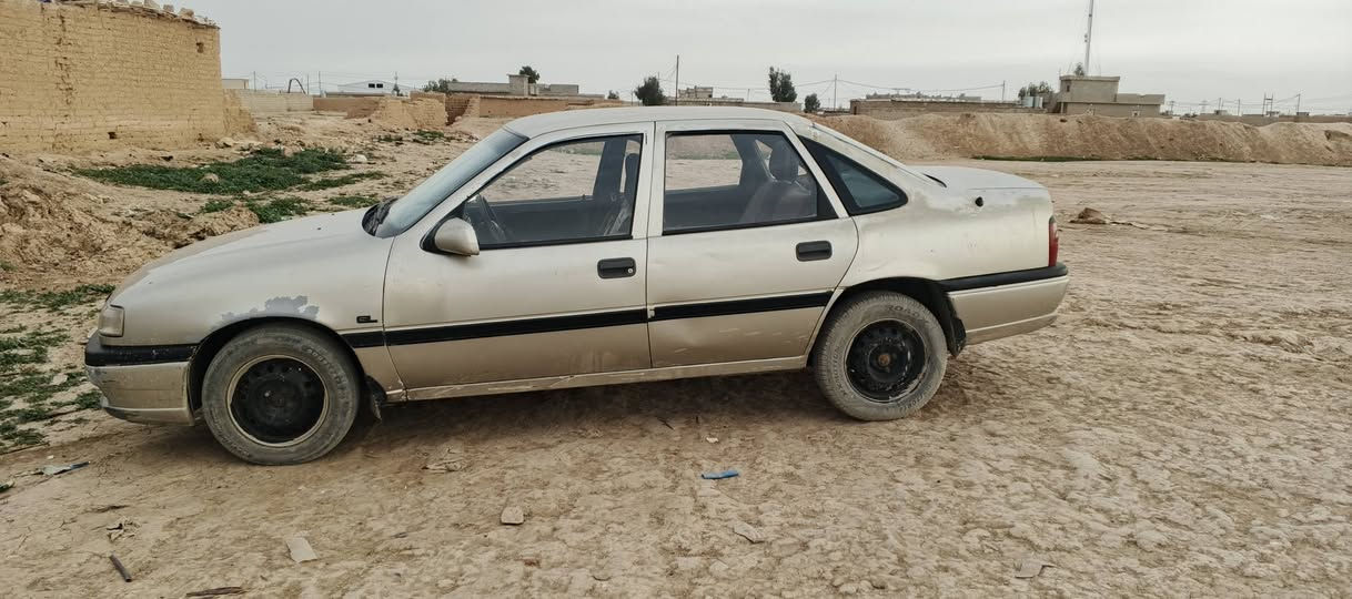 اوبل 16 نضيفه انا الشرعي غير متواجد علئ الفيس الشراي يتصل ***********
