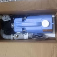 يستخدم تقنية الضباب البارد (ULV) التي تحول السوائل إلى جزيئات دقيقة جد...