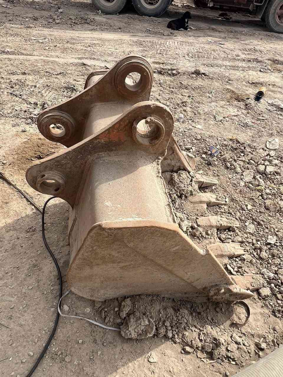 سلام عليكم البيع كيله متر و 10 بلاديه بيم 80 نضافه 95 - سعر الاتصال ***********
